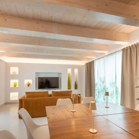 Italian Experience-la Villa Molino di Carassai